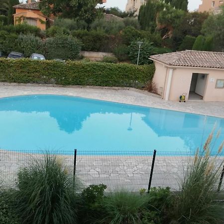 Lovely Studio & Garden - Pres Des Plages 滨海卡涅 外观 照片