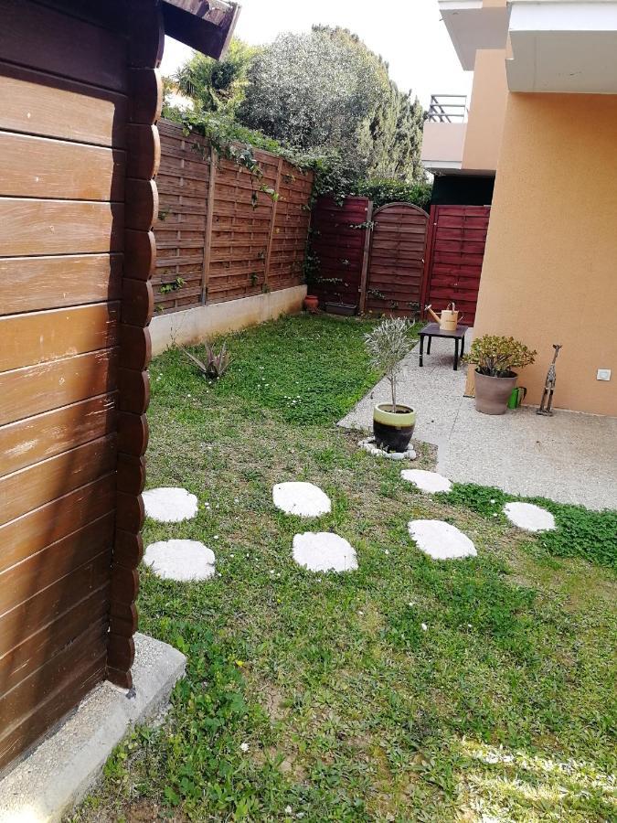 Lovely Studio & Garden - Pres Des Plages 滨海卡涅 外观 照片