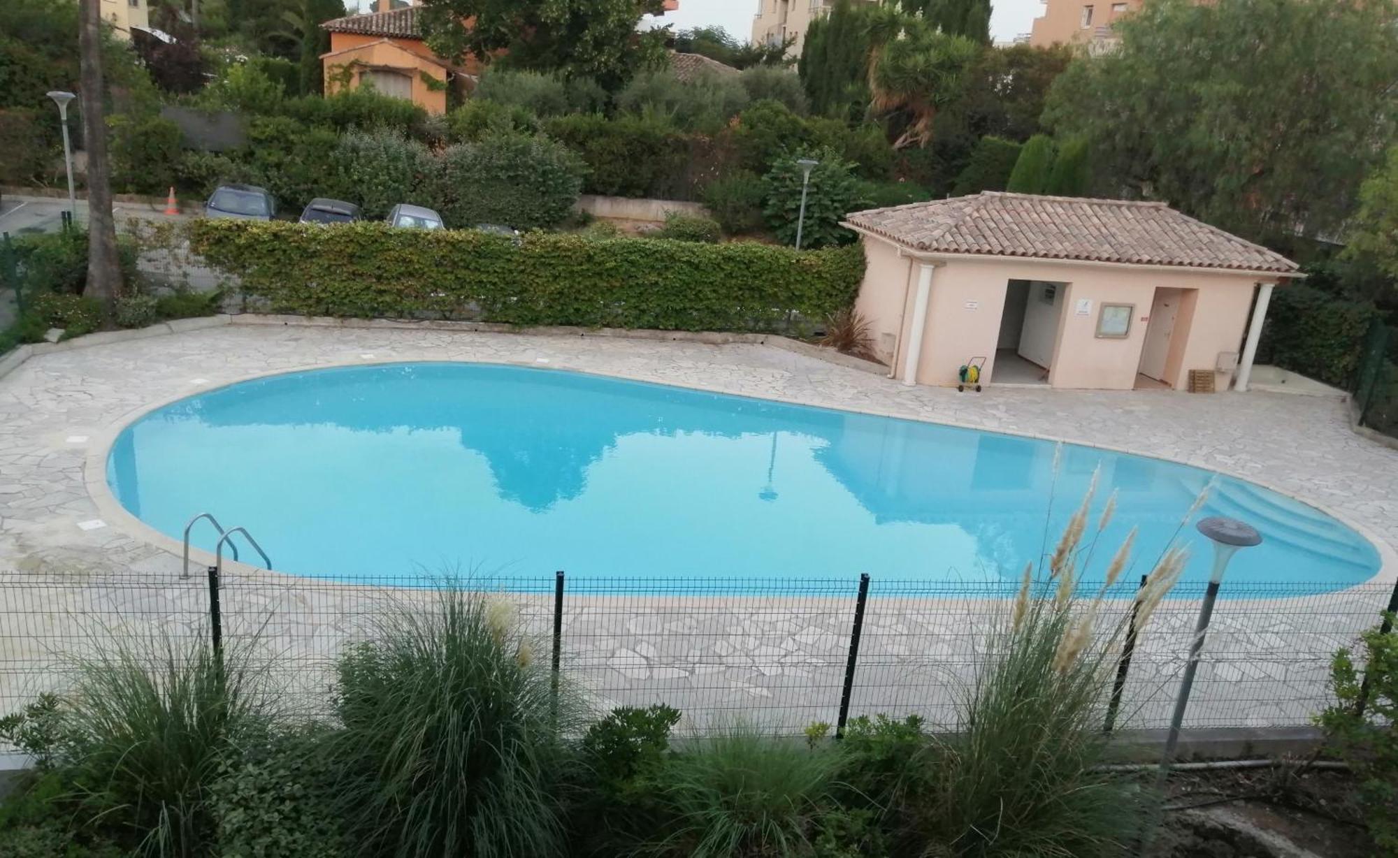 Lovely Studio & Garden - Pres Des Plages 滨海卡涅 外观 照片
